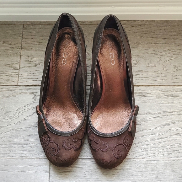 Aldo Brown heels - Picture 1 of 10